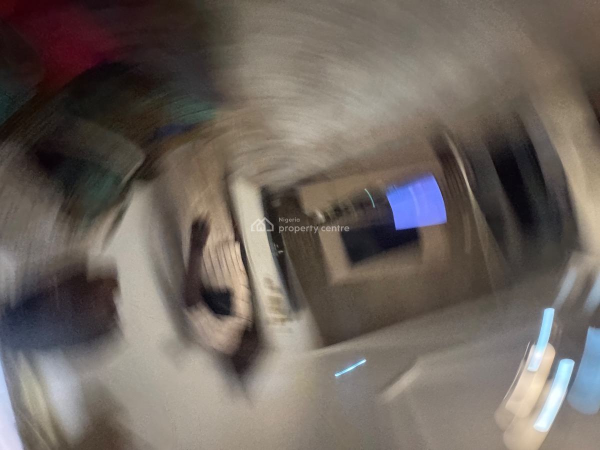 Luxury & Spacious 3 Bedroom Apartment, Gra Phase 2, Magodo, Lagos, Flat / Apartment for Sale