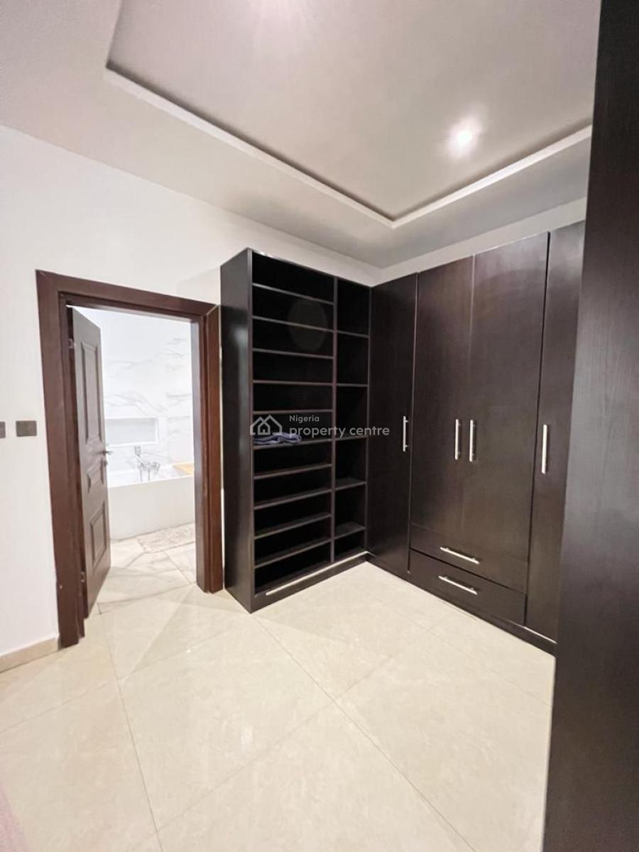 Luxury 4 Bedroom Apartment, Lekki Phase 1, Lekki, Lagos, Flat / Apartment Short Let