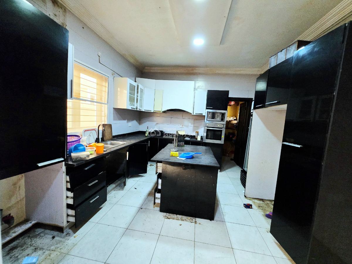 Spacious 5-bedroom Detached House, Lekki Phase 1, Lekki, Lagos, Detached Duplex for Rent
