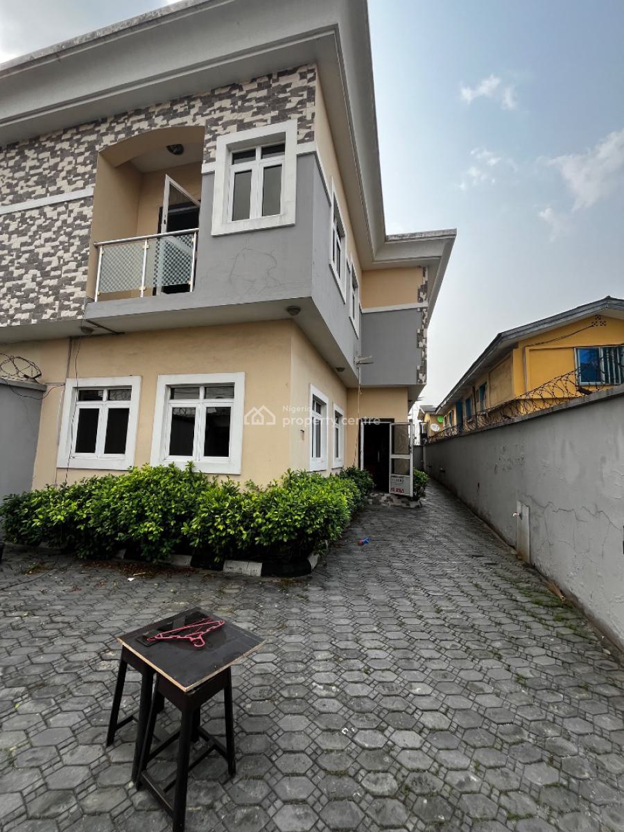 Massive 5 Bedroom Semi Detached Duplex with Bq, Off Ogunlana, Surulere, Lagos, Semi-detached Duplex for Sale