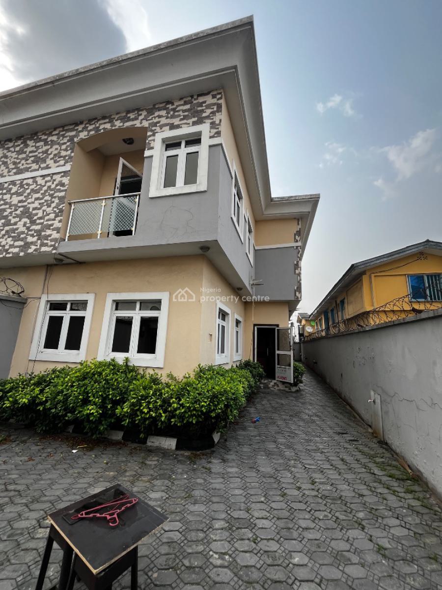 Massive 5 Bedroom Semi Detached Duplex with Bq, Off Ogunlana, Surulere, Lagos, Semi-detached Duplex for Sale