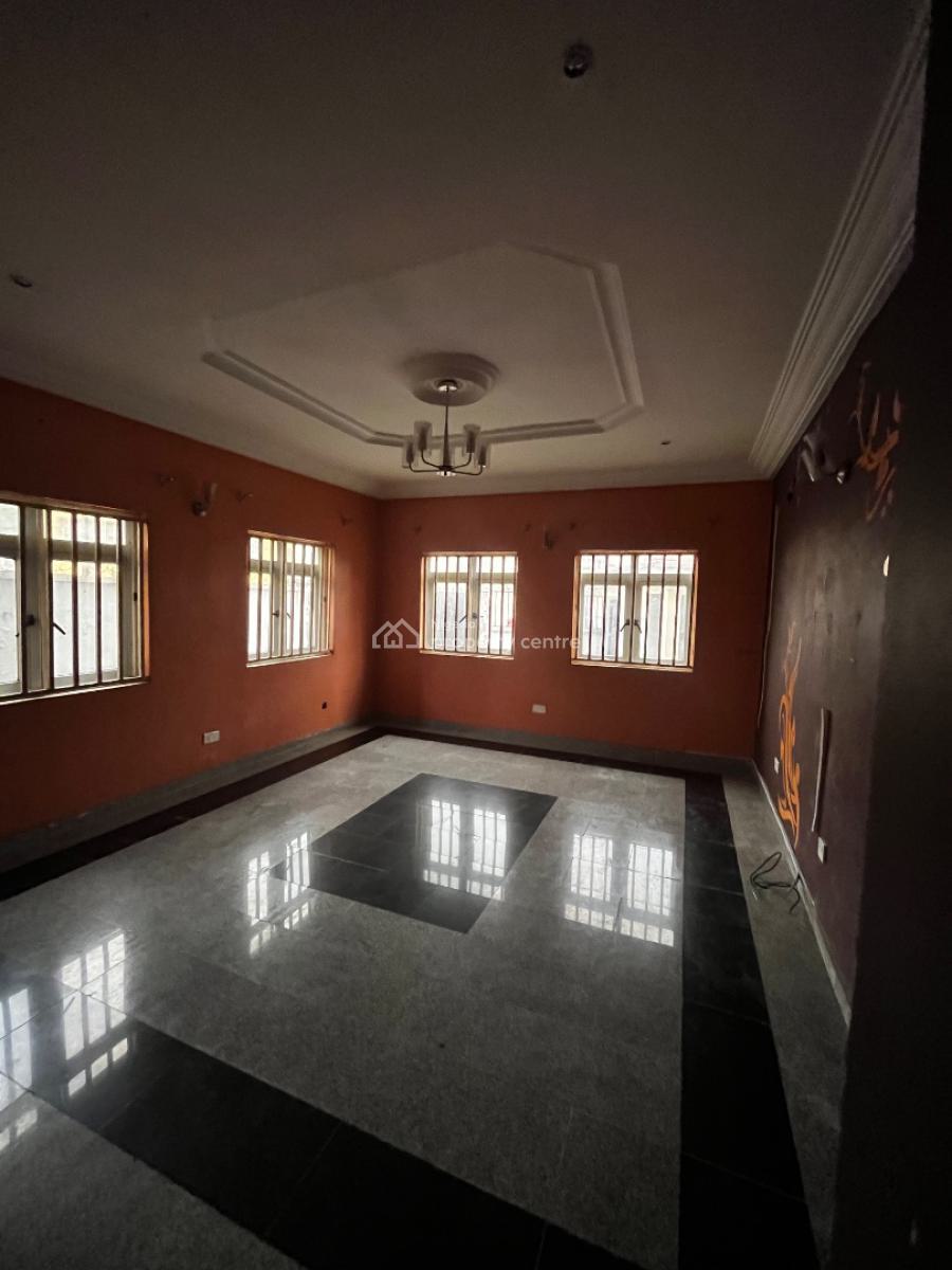 Massive 5 Bedroom Semi Detached Duplex with Bq, Off Ogunlana, Surulere, Lagos, Semi-detached Duplex for Sale
