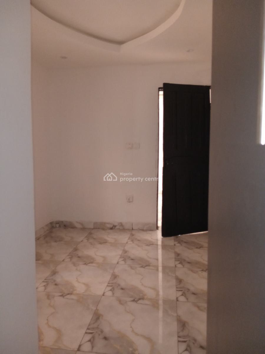 Room and Parlour with 2 Toilets, Majek Fidiso Estate, Ajah, Lagos, Mini Flat (room and Parlour) for Rent