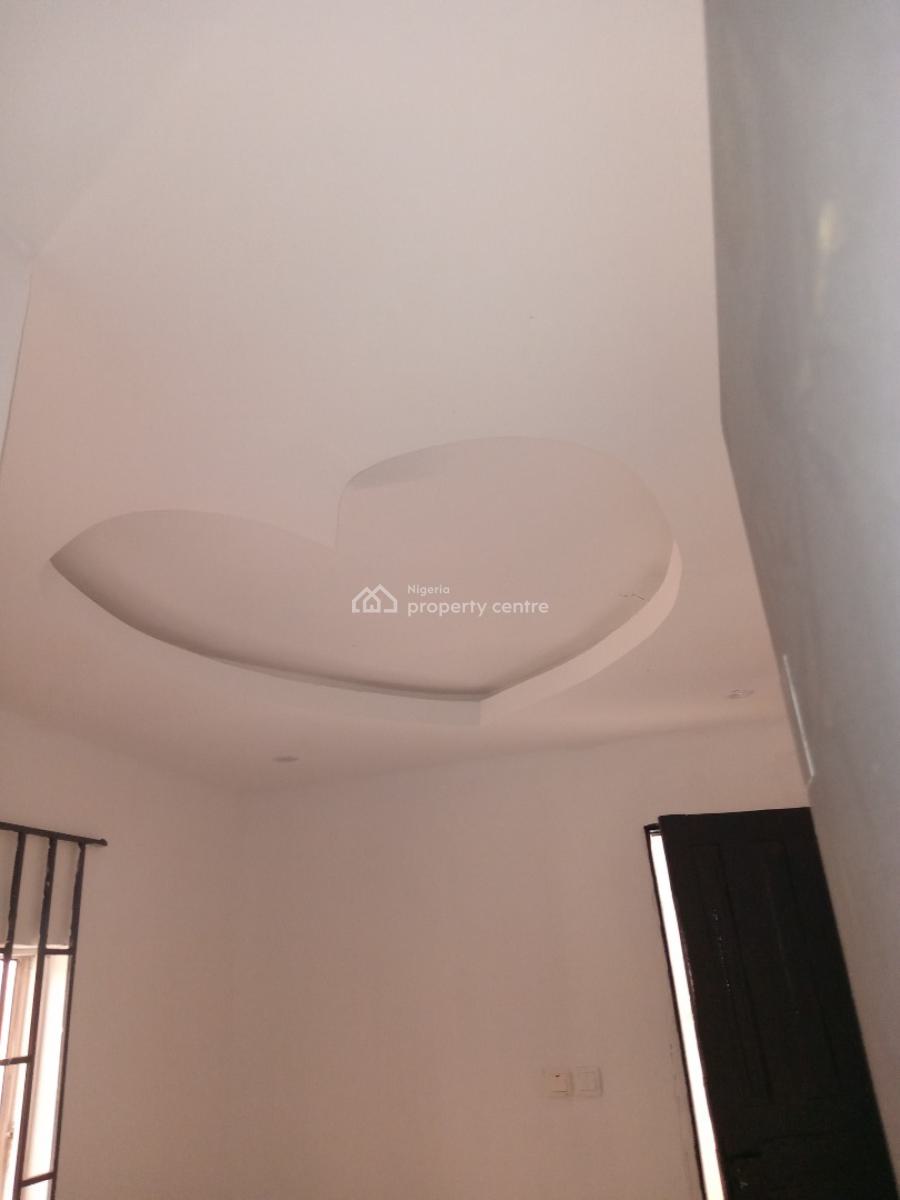 Room and Parlour with 2 Toilets, Majek Fidiso Estate, Ajah, Lagos, Mini Flat (room and Parlour) for Rent