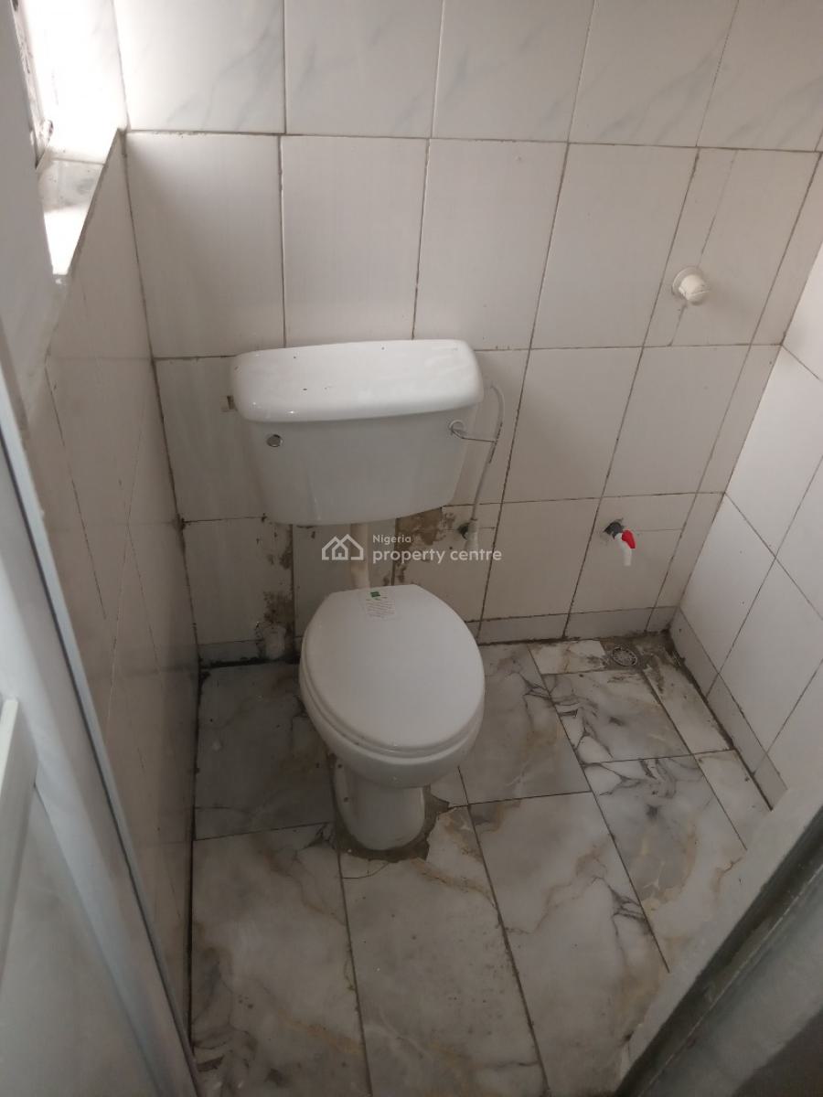 Room and Parlour with 2 Toilets, Majek Fidiso Estate, Ajah, Lagos, Mini Flat (room and Parlour) for Rent