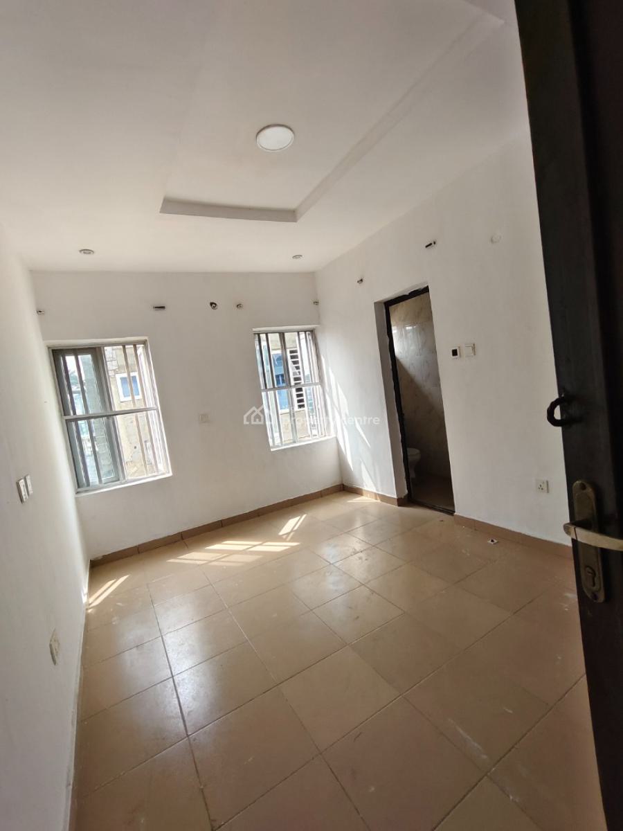4 Bedroom Shared Apartment in a Duplex, Off Abraham Adesanya Scheme 2, Ajah, Lagos, Terraced Duplex for Rent