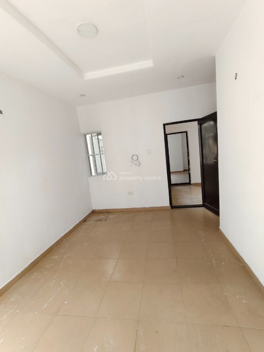 4 Bedroom Shared Apartment in a Duplex, Off Abraham Adesanya Scheme 2, Ajah, Lagos, Terraced Duplex for Rent