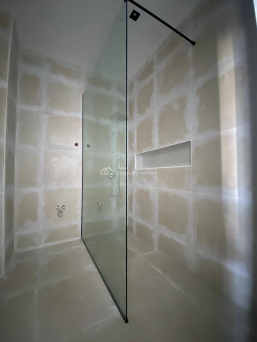 a Neatly Crafted 3 Bedroom Apartment with a Bq, Lekki Phase 1, Lekki, Lagos, Flat / Apartment for Sale