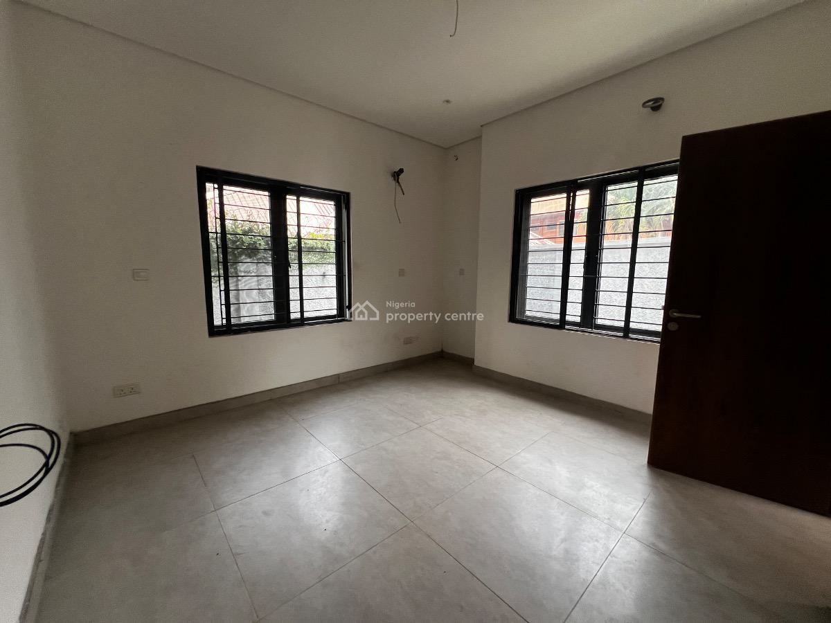 Luxury 5 Bedroom Terrace House with a Room Bq, Lekki Phase 1, Lekki, Lagos, Terraced Duplex for Rent