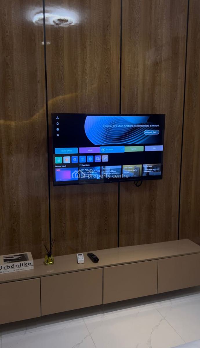 Luxury 2 Bedroom Apartment, Off Freedom Way, Lekki Phase 1, Lekki, Lagos, Flat / Apartment Short Let