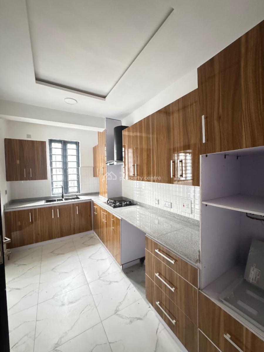Brand New Two (2) Bedroom Apartment with Bq, Lekki Phase 1, Lekki, Lagos, Flat / Apartment for Sale