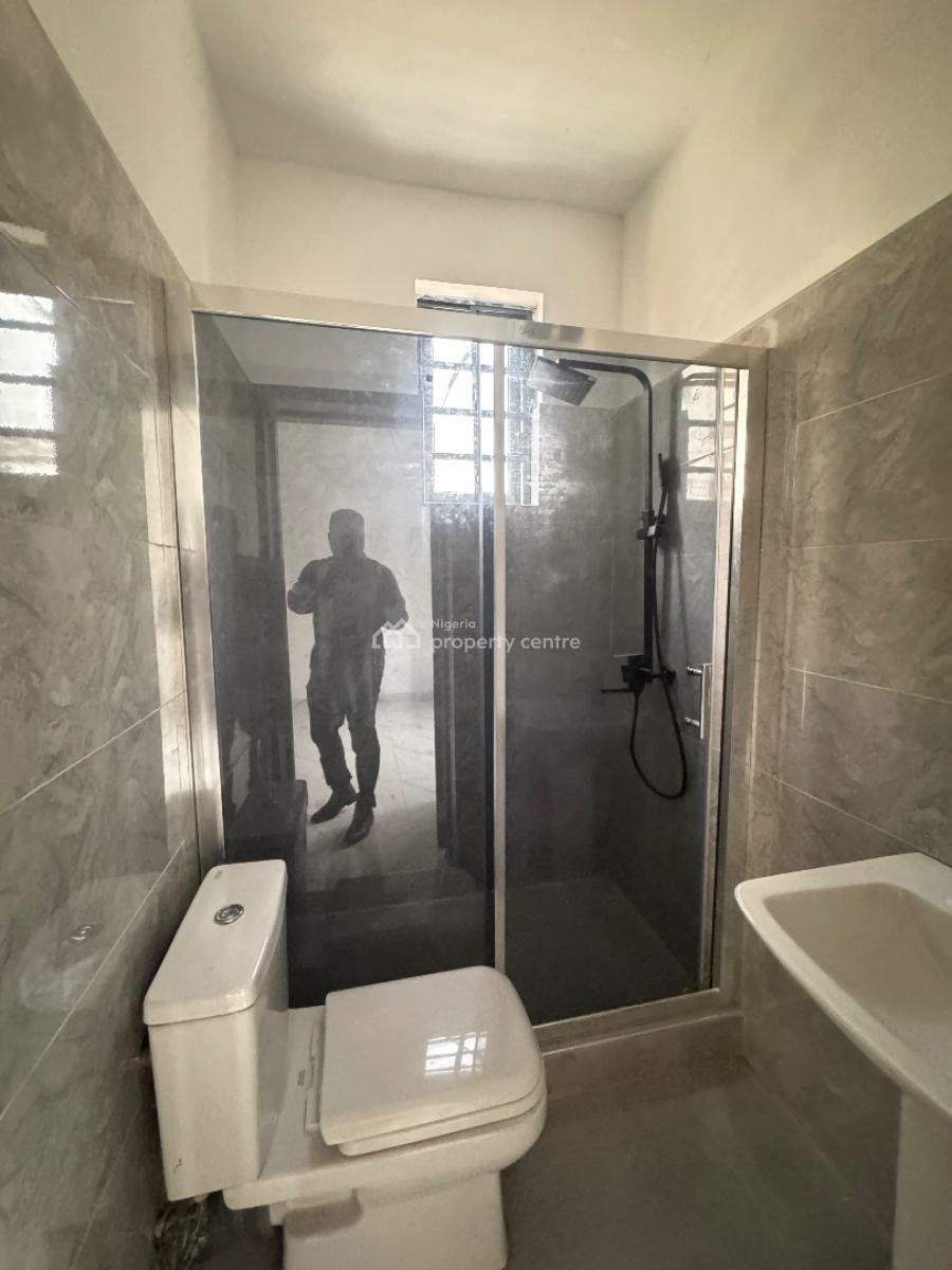 Brand New Two (2) Bedroom Apartment with Bq, Lekki Phase 1, Lekki, Lagos, Flat / Apartment for Sale