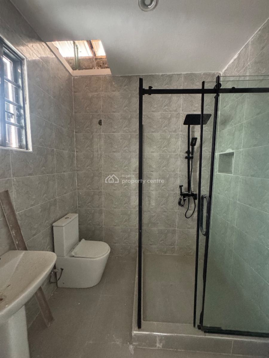 Brand New Three (3) Bedroom Penthouse with Bq, Lekki Phase 1, Lekki, Lagos, Flat / Apartment for Sale