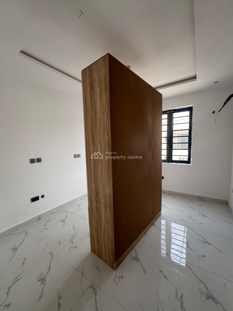 Brand New Three (3) Bedroom Penthouse with Bq, Lekki Phase 1, Lekki, Lagos, Flat / Apartment for Sale