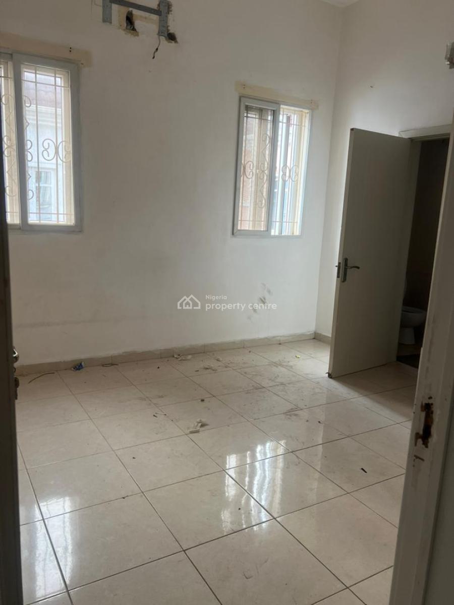 Room Upstairs in a Shared Apartment, Bera Estate, Lekki, Lagos, Flat / Apartment for Rent