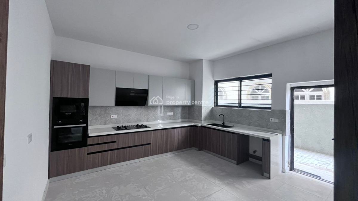 Luxury 4-bedroom Terrace, Lekki Phase 1, Lekki, Lagos, Flat / Apartment for Rent