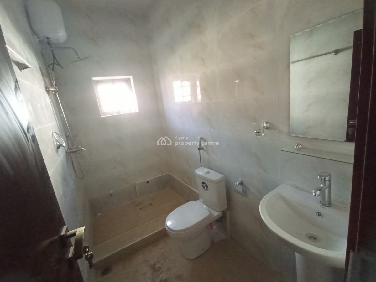 Nicely Done 3 Bedroom Apartment, Naf Valley Estate, Asokoro District, Abuja, Flat / Apartment for Rent