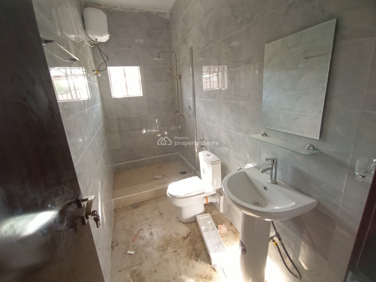 Nicely Done 3 Bedroom Apartment, Naf Valley Estate, Asokoro District, Abuja, Flat / Apartment for Rent