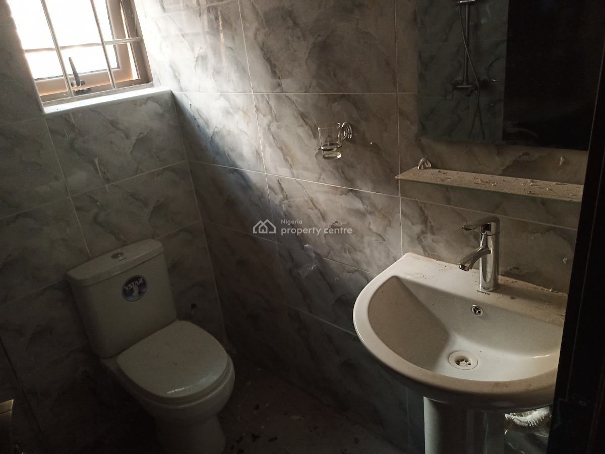 Nicely Done 3 Bedroom Apartment, Naf Valley Estate, Asokoro District, Abuja, Flat / Apartment for Rent