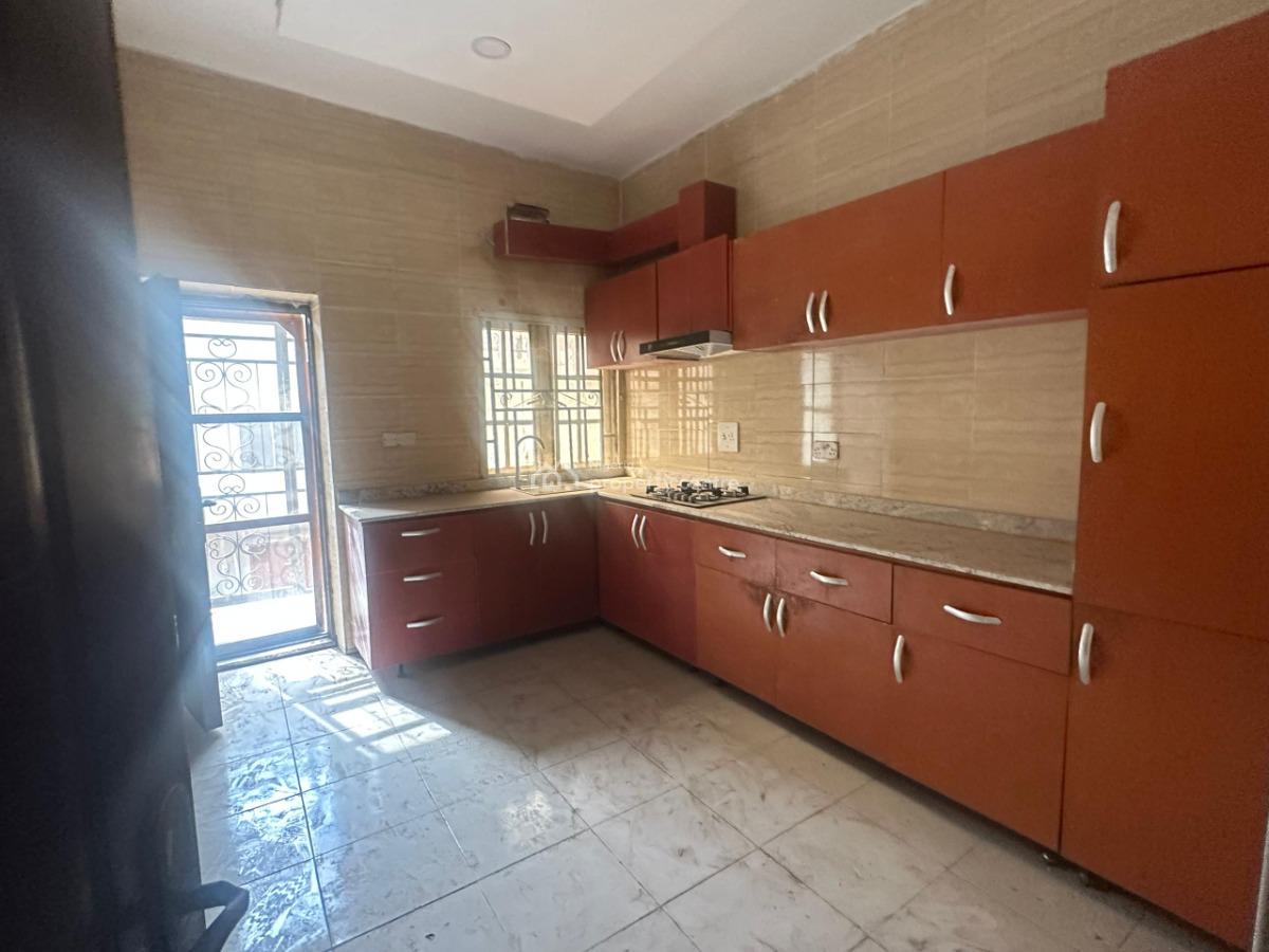 3 Bedroom Apartment, Off International Airport Road Ajao Estate, Isolo, Lagos, Flat / Apartment for Rent