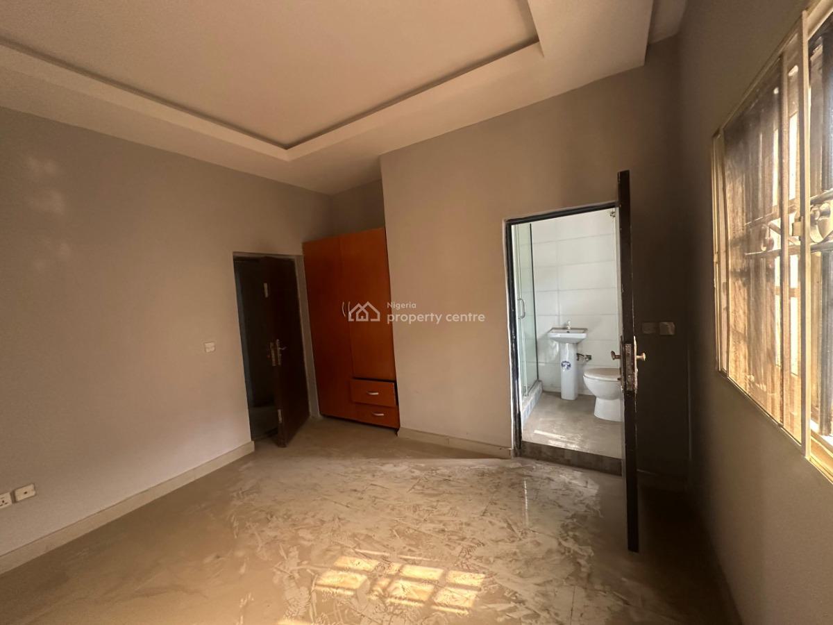 3 Bedroom Apartment, Off International Airport Road Ajao Estate, Isolo, Lagos, Flat / Apartment for Rent