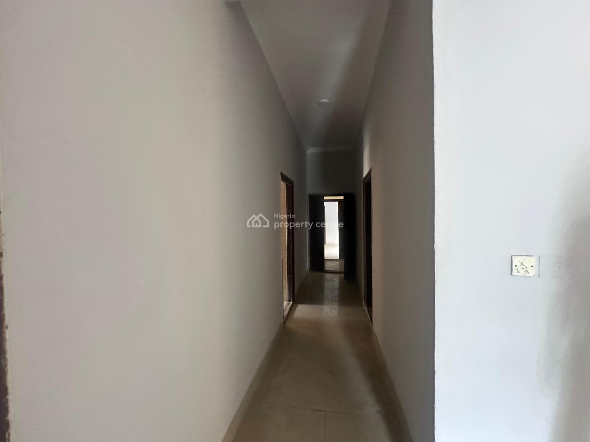 3 Bedroom Apartment, Off International Airport Road Ajao Estate, Isolo, Lagos, Flat / Apartment for Rent