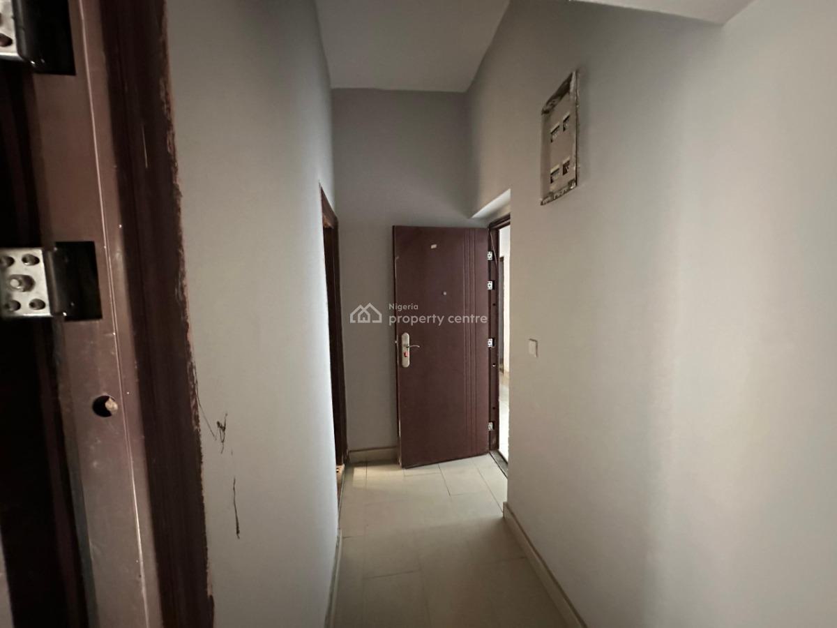 3 Bedrooms Apartment, Off International Airport Road, Ajao Estate, Isolo, Lagos, Flat / Apartment for Rent