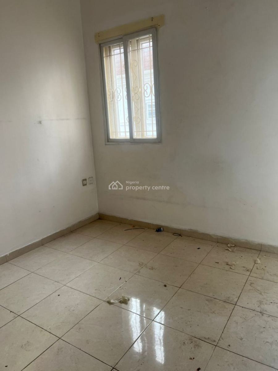 Spacious Single Room Shared Apartment, Bera Estate Chevron, Lekki, Lagos, House for Rent
