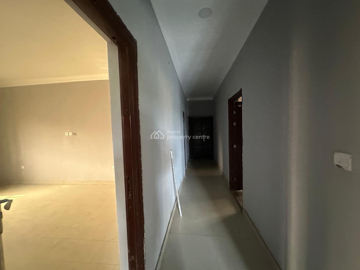 2 Bedroom Apartment, Off International Airport Road Ajao Estate, Isolo, Lagos, Flat / Apartment for Rent