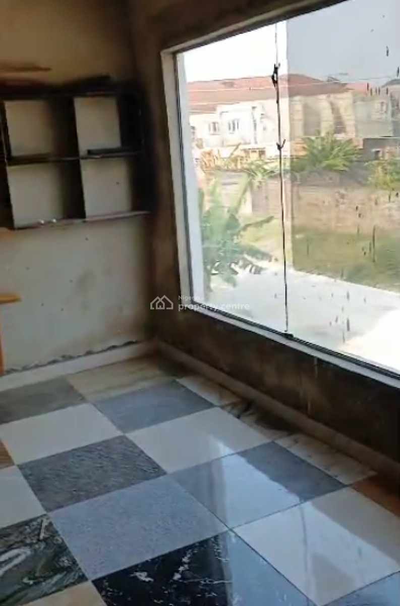 Standard Shop Upstairs, Lekki Scheme 2 Estate, Abraham Adesanya, Lekki Phase 2, Lekki, Lagos, Shop for Rent