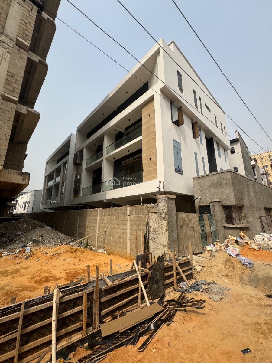 Newly Built Three (3) Bedroom Penthouse, Lekki Phase 1, Lekki, Lagos, Flat / Apartment for Sale