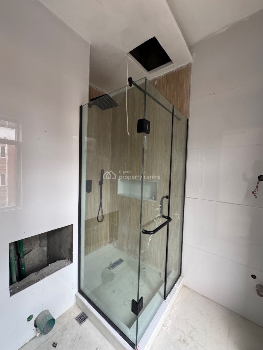 Newly Built Three (3) Bedroom Penthouse, Lekki Phase 1, Lekki, Lagos, Flat / Apartment for Sale