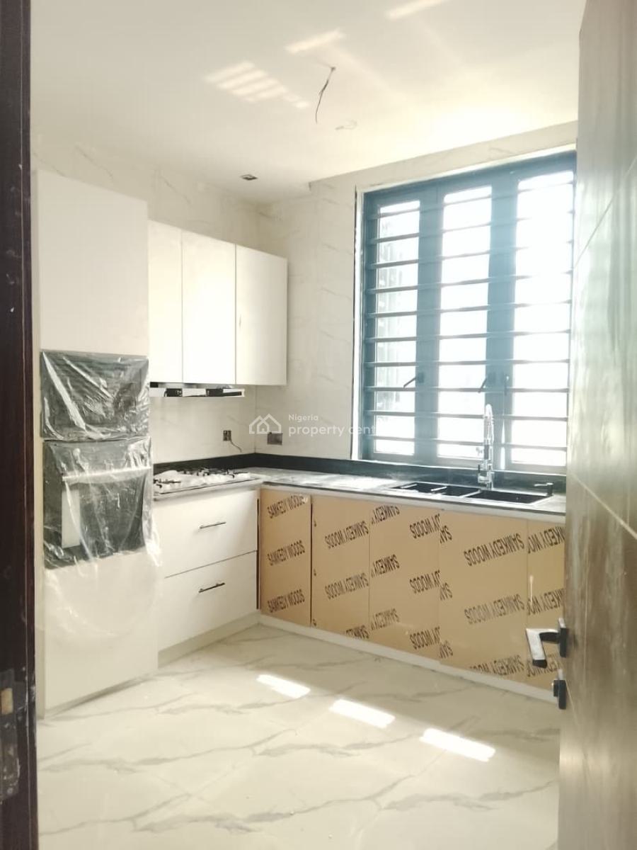 3 Units of Well Maintained 3-bedroom Apartment, Lekki Phase 1, Lekki, Lagos, Flat / Apartment for Rent