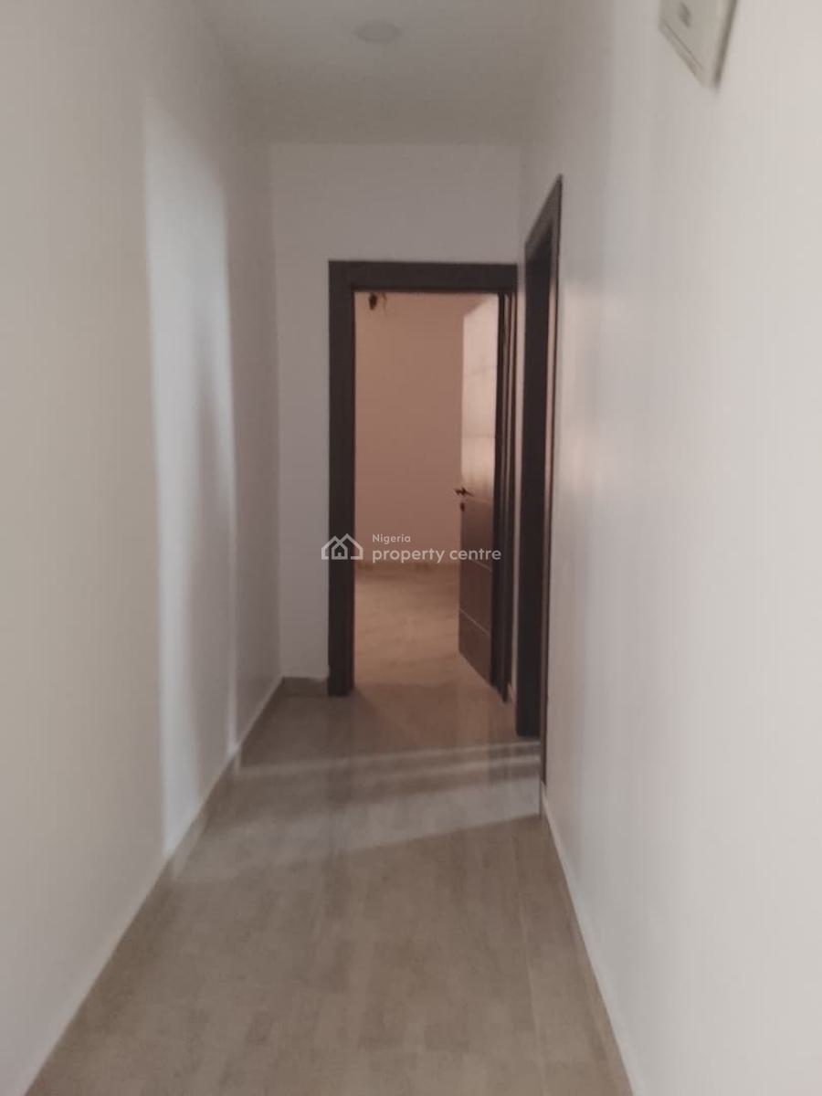 3 Units of Well Maintained 3-bedroom Apartment, Lekki Phase 1, Lekki, Lagos, Flat / Apartment for Rent