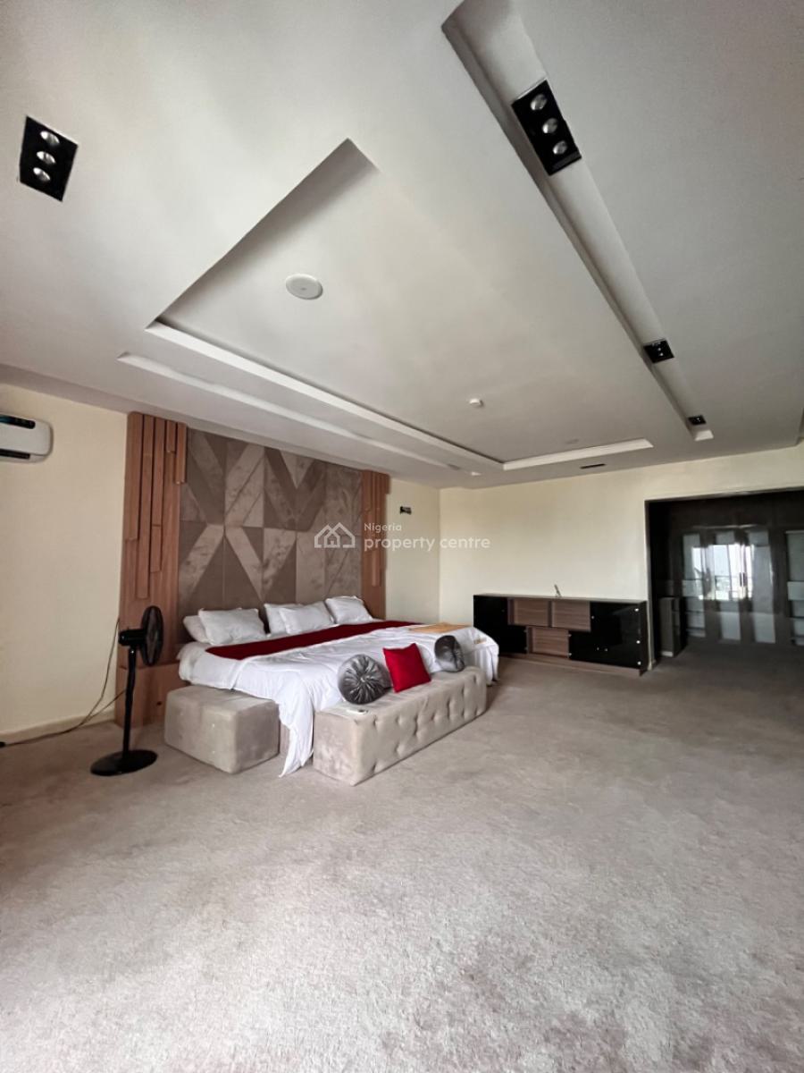 4 Bedroom Penthouse with Pool, Elevator and Gym, Lekki Phase 1, Lekki, Lagos, Flat / Apartment for Rent