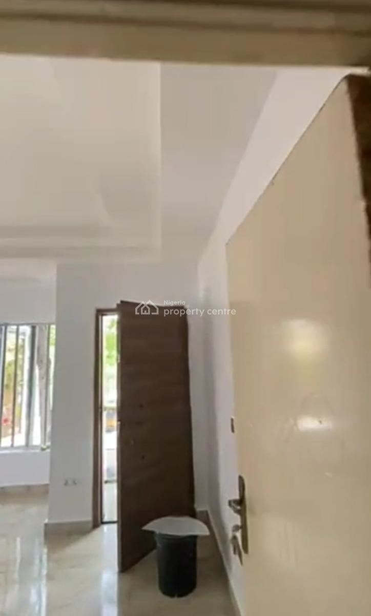 Upstairs Studio Apartment -{ Video Available}, Carlton Gate Estate Chevron Drive, Lekki, Lagos, Self Contain (single Rooms) for Rent