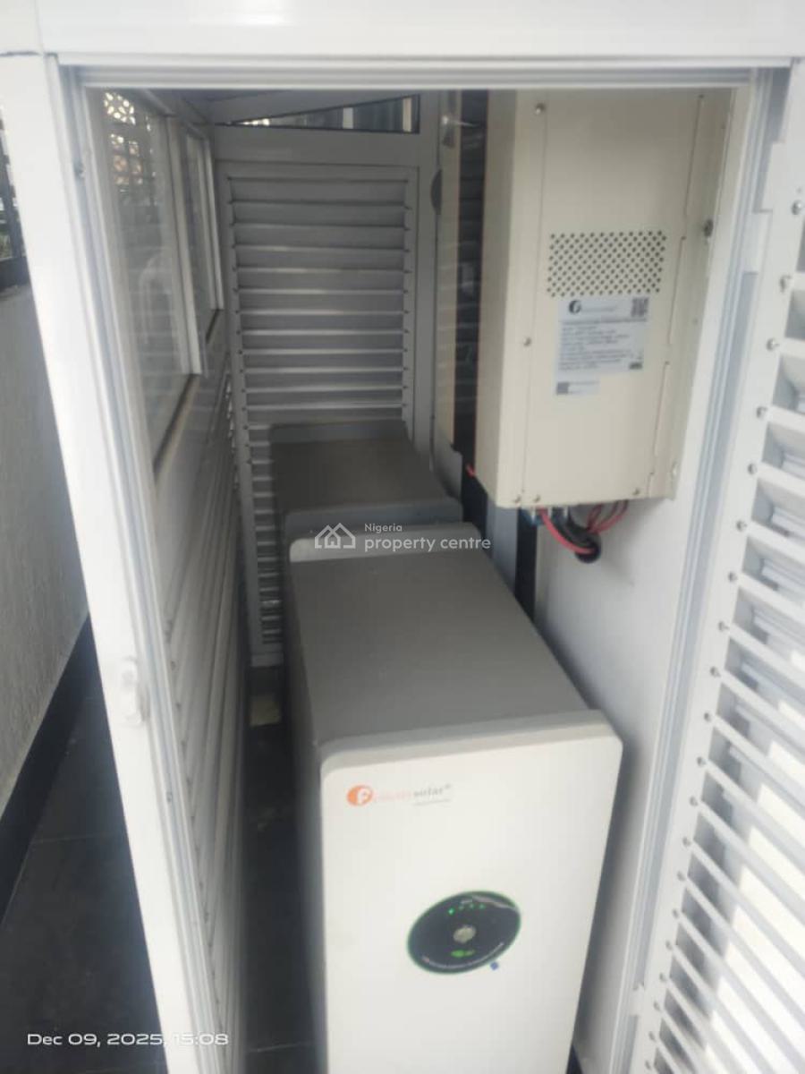 Clean and Spacious 4 Bedroom Semi Detached Duplex with Bq, Off Freedom Way, Lekki Phase 1, Lekki, Lagos, Semi-detached Duplex for Rent