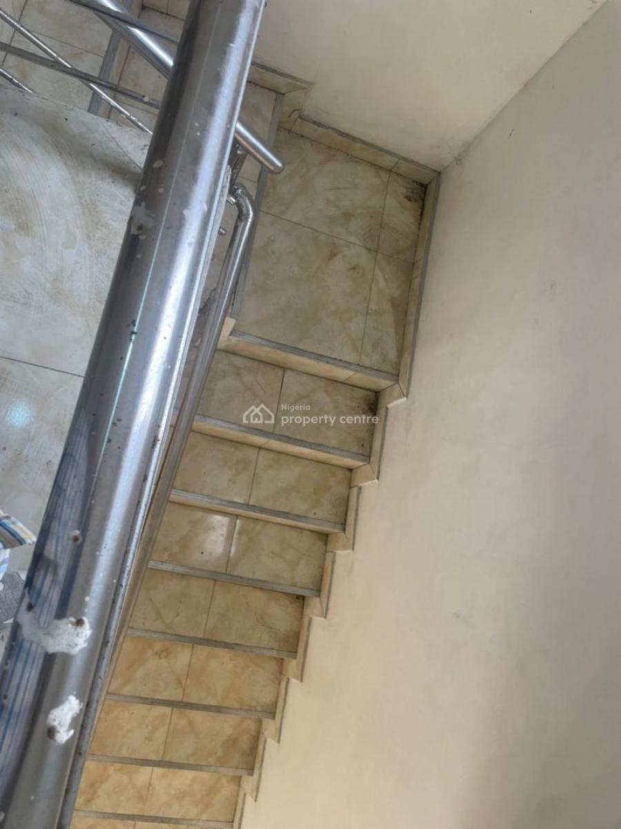 Clean and Spacious 4 Bedroom Semi Detached Duplex with Bq, Off Freedom Way, Lekki Phase 1, Lekki, Lagos, Semi-detached Duplex for Rent