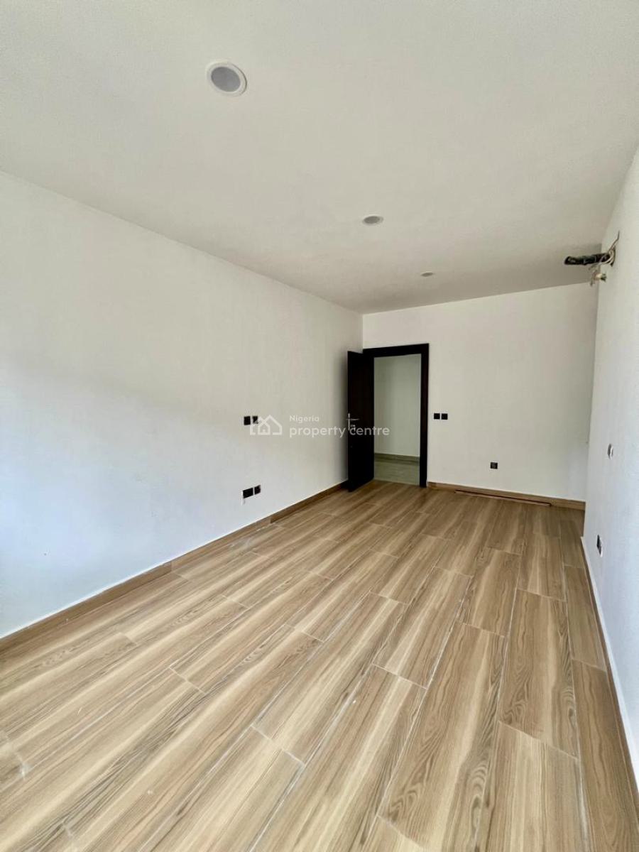 Well-finished 4-bedroom Apartment with Pool, Gym & Rooftop Access, Banana Island, Ikoyi, Lagos, Flat / Apartment for Rent