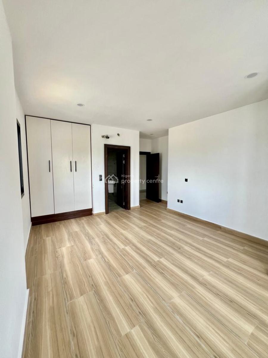 Well-finished 4-bedroom Apartment with Pool, Gym & Rooftop Access, Banana Island, Ikoyi, Lagos, Flat / Apartment for Rent