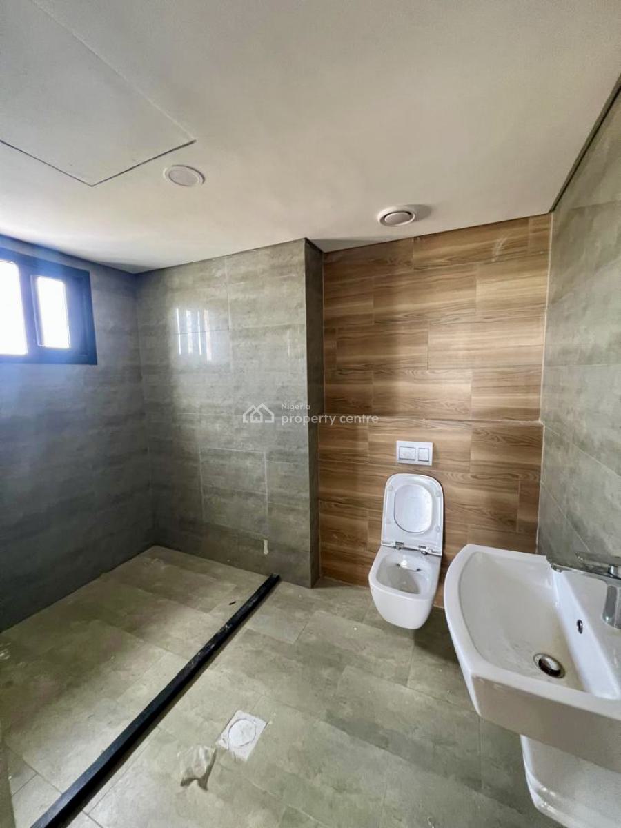 Well-finished 4-bedroom Apartment with Pool, Gym & Rooftop Access, Banana Island, Ikoyi, Lagos, Flat / Apartment for Rent