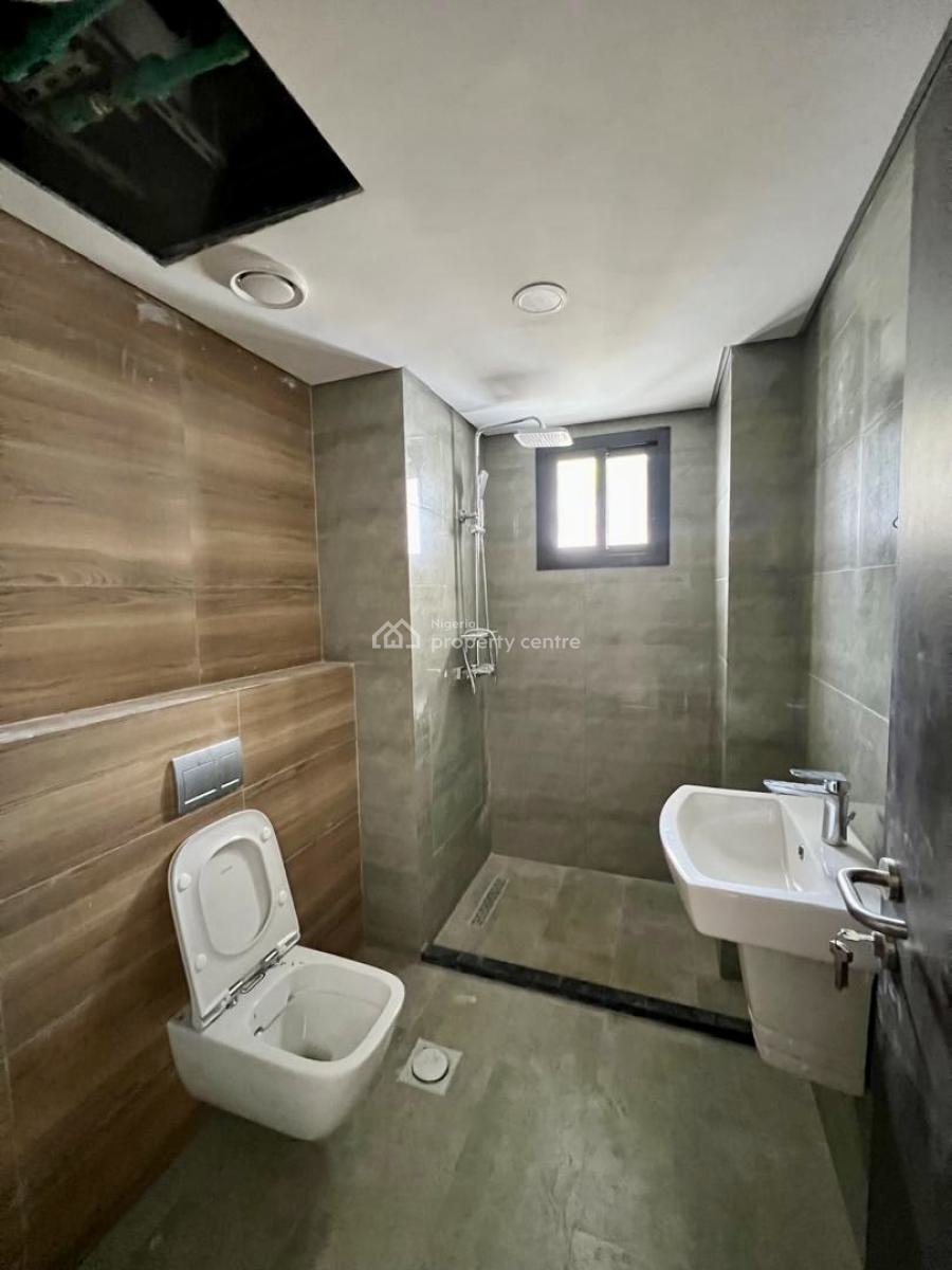 Well-finished 4-bedroom Apartment with Pool, Gym & Rooftop Access, Banana Island, Ikoyi, Lagos, Flat / Apartment for Rent