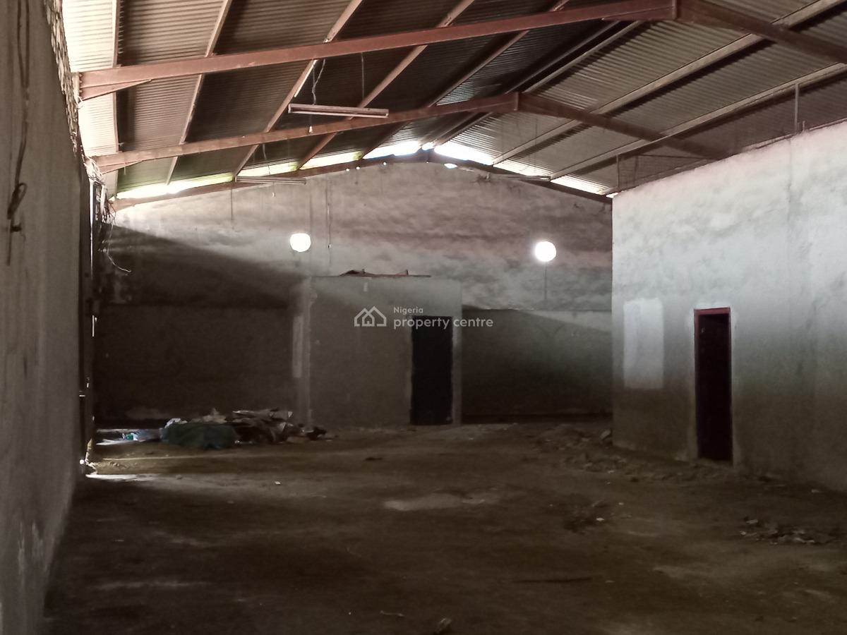 Welll Located 1200sqm Warehouse, Aba Road, Port Harcourt, Rivers, Warehouse for Rent