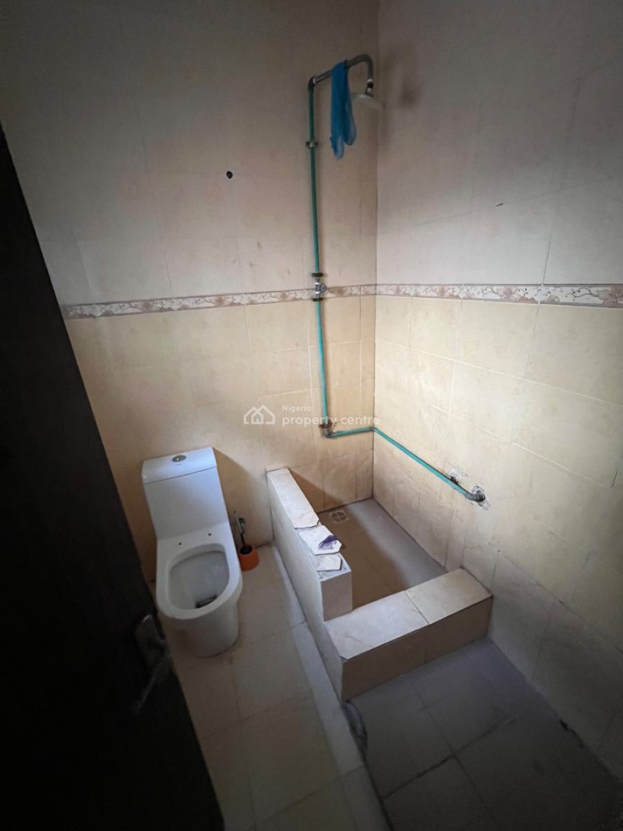 2-bedroom Apartment, Lekki Phase 1, Lekki, Lagos, Commercial Property for Rent