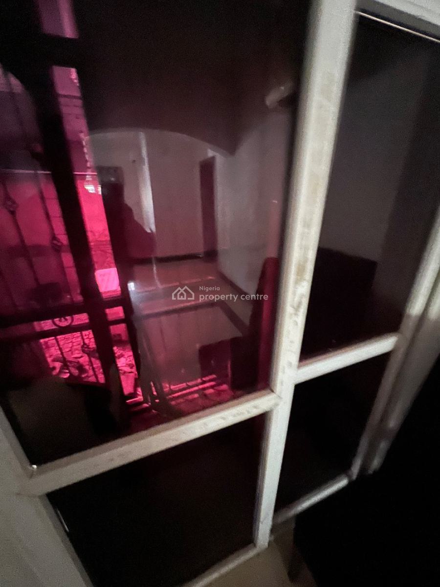 2-bedroom Apartment, Lekki Phase 1, Lekki, Lagos, Commercial Property for Rent