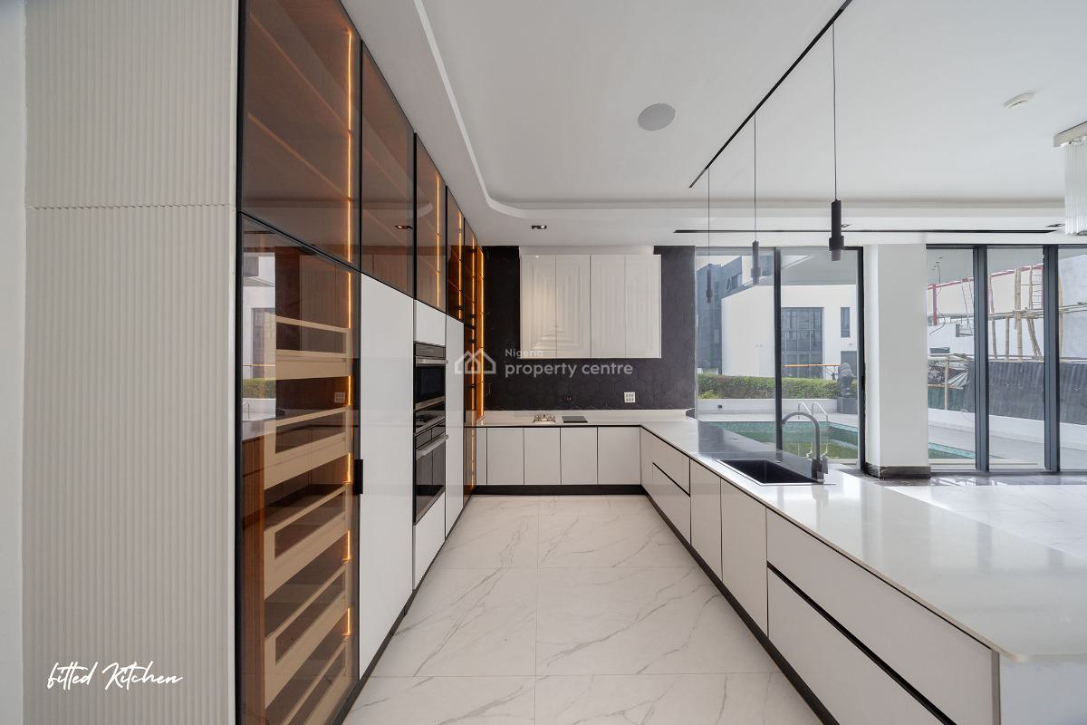 an Iconic Fully Detached Luxury Smart Home, Cawrie Creek Estate (nicon Town), Lekki Phase 1, Lekki, Lagos, Detached Duplex for Sale