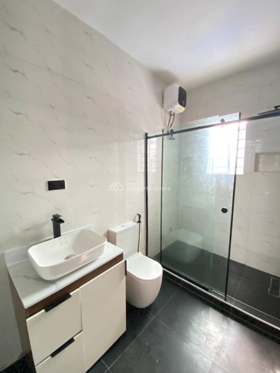 Luxury 2 Bedroom Apartment, Off Freedom Way, Lekki Phase 1, Lekki, Lagos, Flat / Apartment for Sale