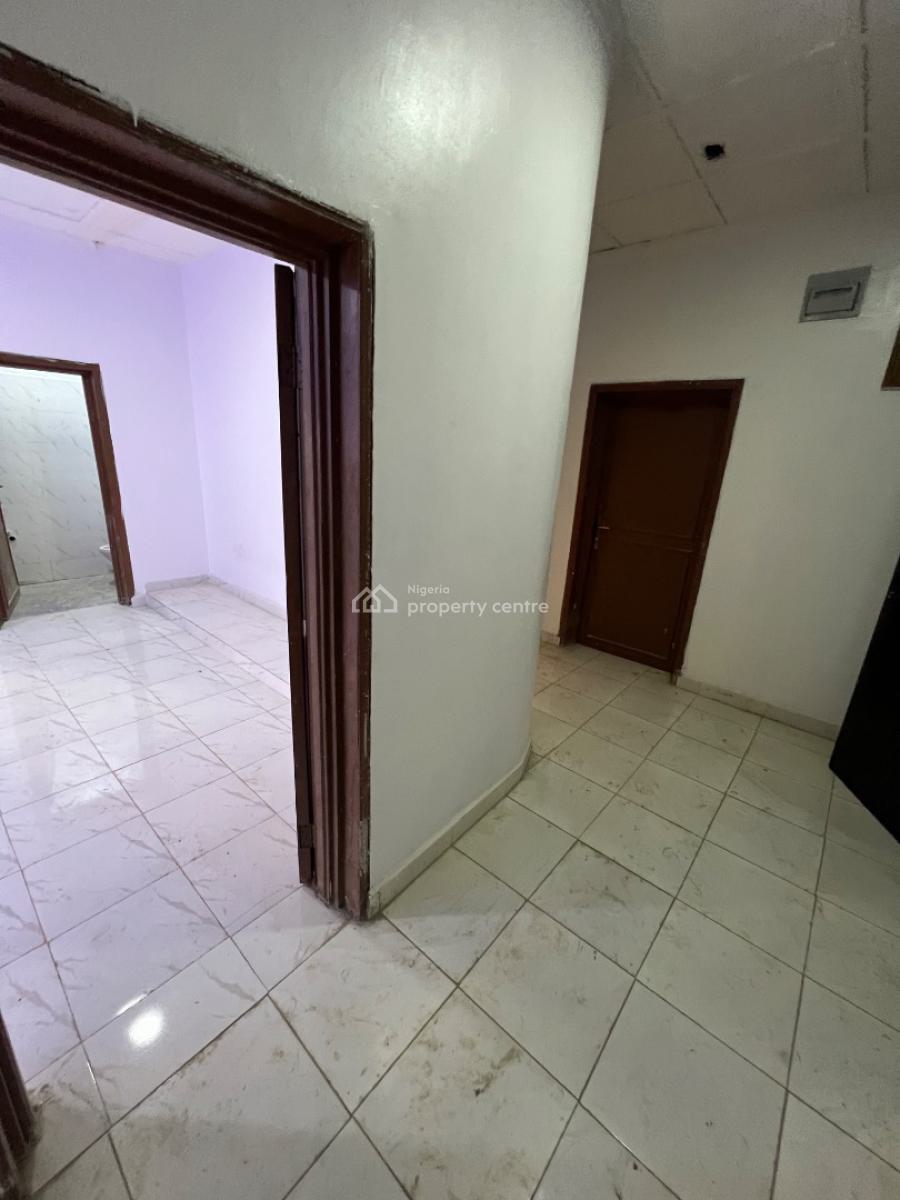 Spacious 1 Bedroom Flat in The Heart of Town, Lekki Phase 1, Lekki, Lagos, Mini Flat (room and Parlour) for Rent