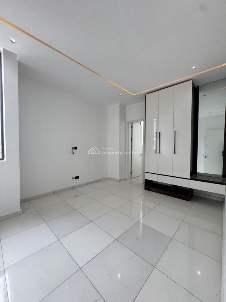 Spacious Fully Serviced 2 Bedroom Apartment with Swimming Pool, Oniru, Victoria Island (vi), Lagos, Flat / Apartment for Sale