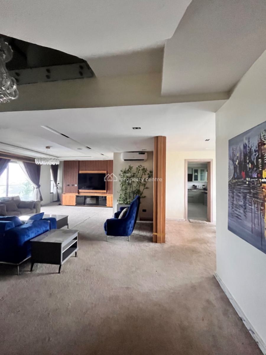 Luxury 4 Bedrooms Penthouse with Pool, Gym and Elevator, Lekki Phase 1, Lekki, Lagos, Flat / Apartment for Rent